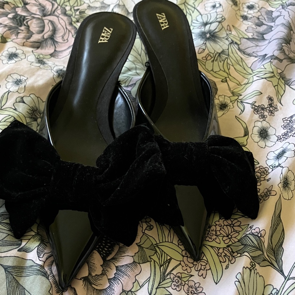 Zara Black Heels with Velvet Bownew